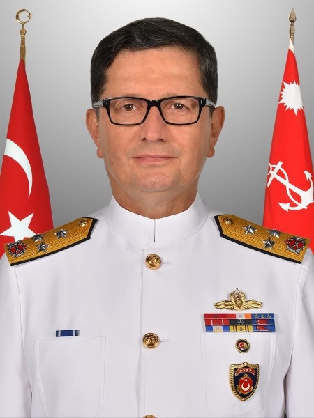 Deniz Kuvvetleri Komutanı Adnan Özbal Oramiralliğe terfi ettirildi