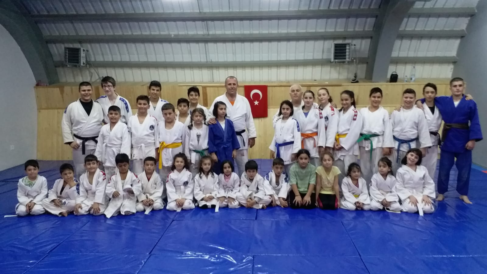 Gölcük Belediyespor Judo Takımı, antrenmanlarına devam ediyor