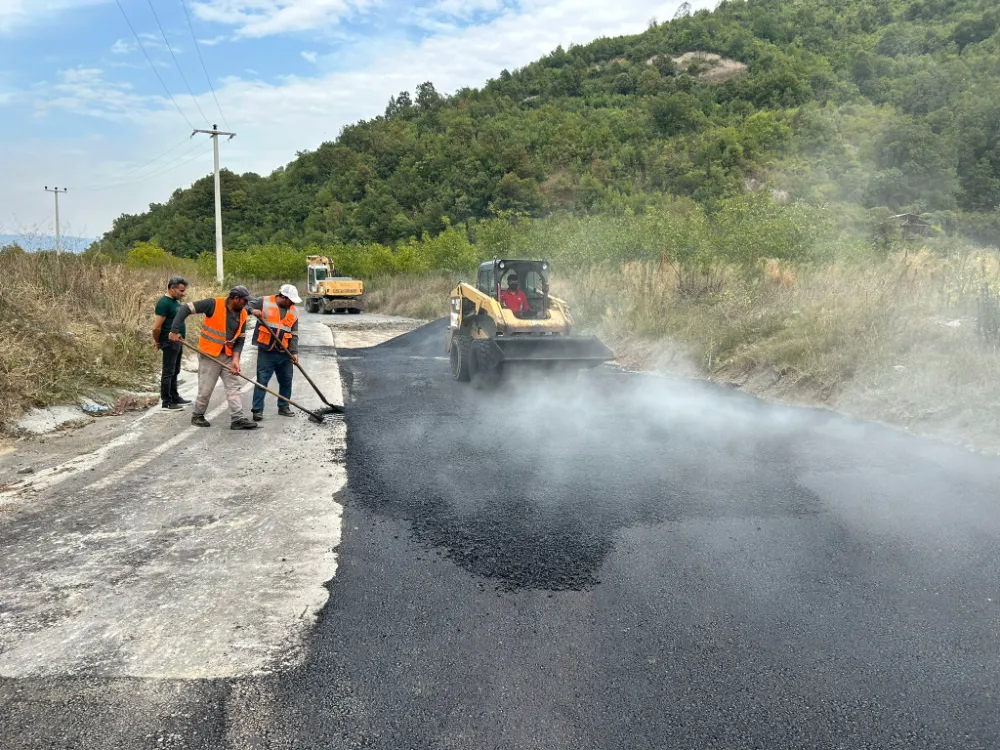 İhsaniye Merkez Mahallesi Stad Caddesi asfaltlandı