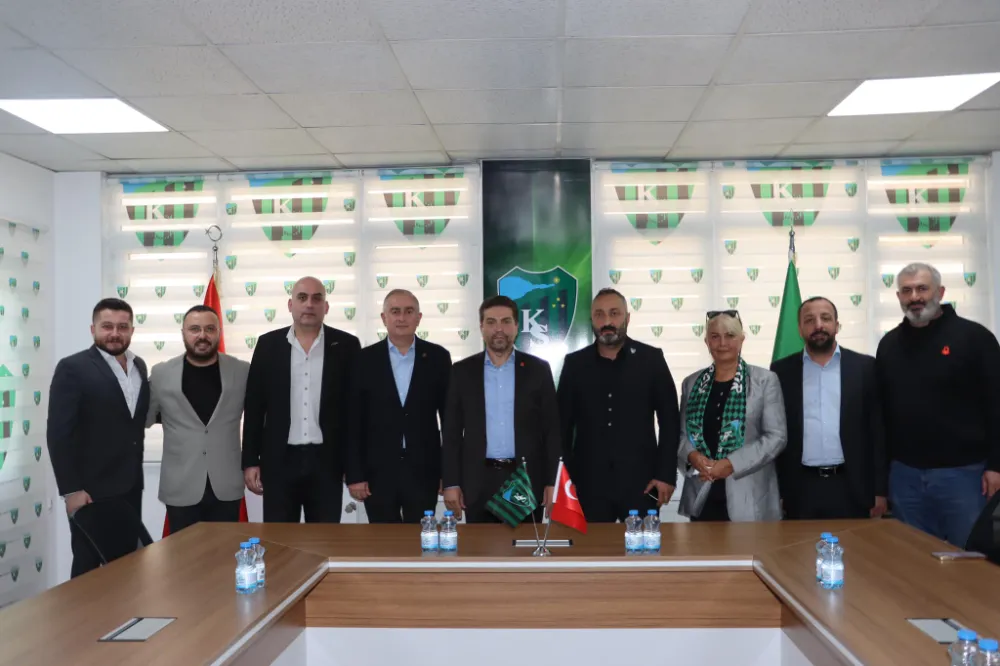 CHP İl Başkanı Bülent Sarı’dan,  KOCAELİSPOR’A ZİYARET