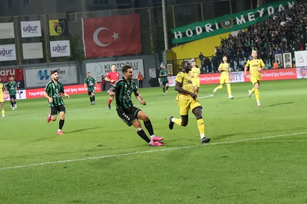 GÜZEL OYUN, ÜÇ PUAN VE LİDERLİK GETİRDİ 0-3