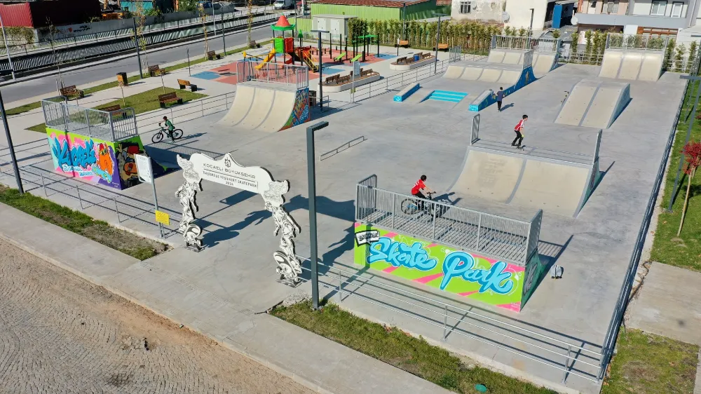 Gençler talep ediyor, Büyükşehir yapıyor;    SKATE PARKLAR GENÇLERİN GÖZDESİ OLDU