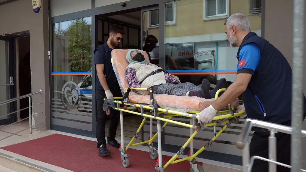 HASTA NAKİL AMBULANSLARIYLA TEDAVİYE GÜVENLİ ULAŞIM