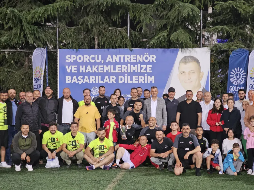 Gölcük Belediyesi 12. Birimler Arası Futbol Turnuvası’nda ŞAMPİYON GENÇLİK SPOR