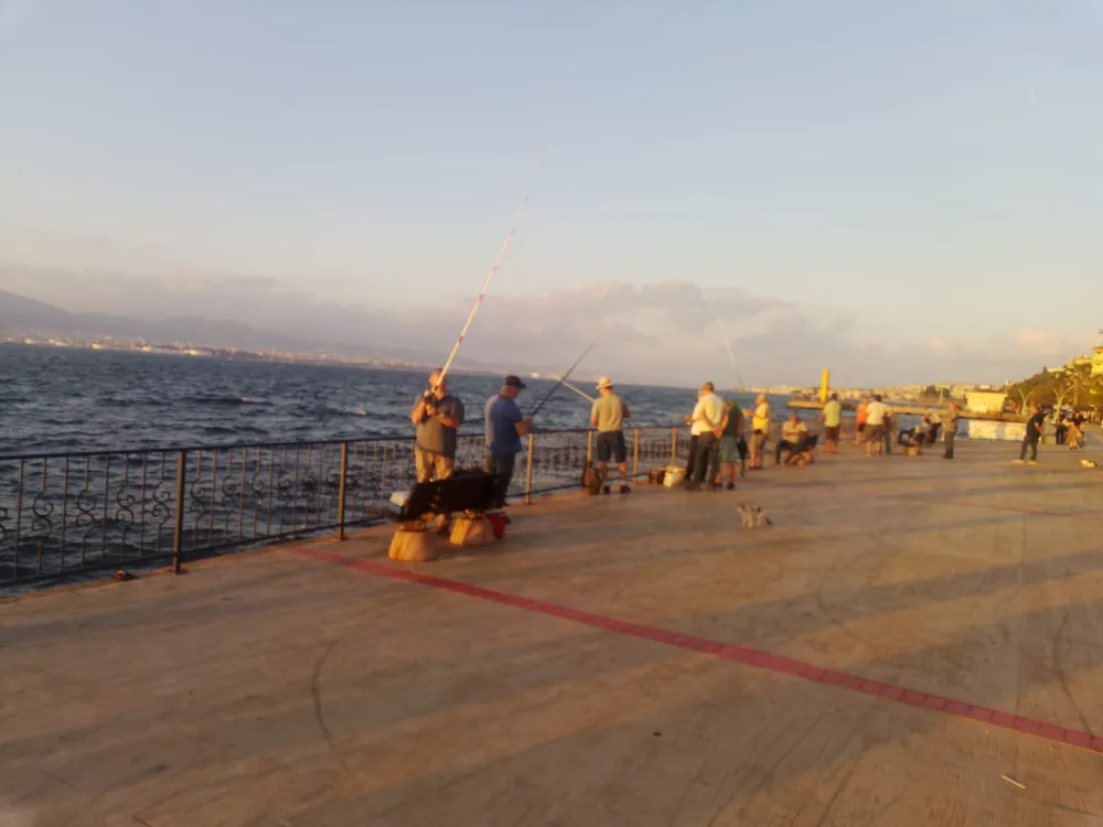 Amatör Balıkçılar Halıdere Sahili’nde yerini aldı