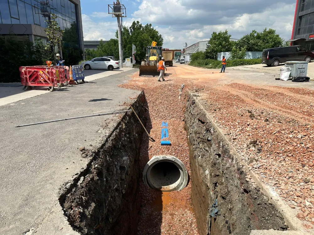   BAŞİSKELE KARADENİZLİLER MAHALLESİ’NE 2 BİN 600 METRE   YENİ YAĞMUR SUYU HATTI