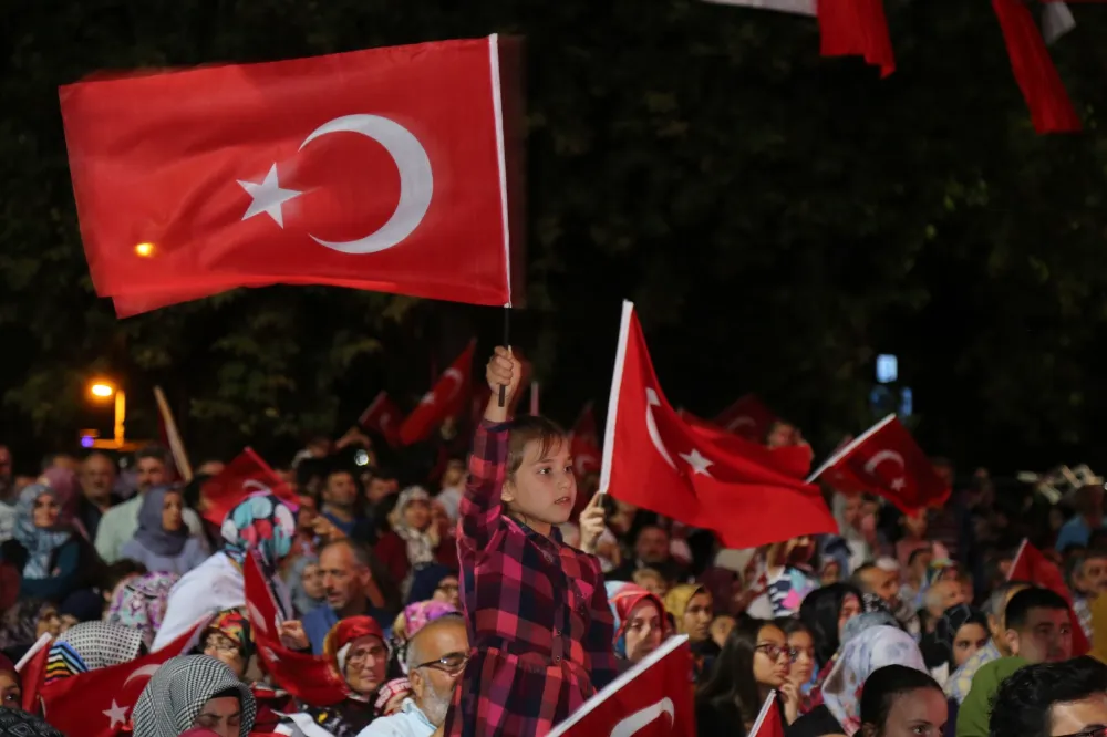 15 Temmuz Hain Darbe Girişiminin yıldönümü  BİR MİLLET TEK YÜREK