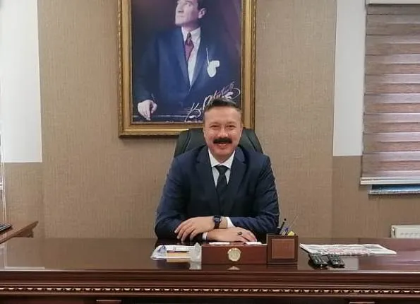 “15 TEMMUZ, DÜNYA TOPLUMLARINA VE DEVLETLERİNE DERS VEREN BİR DESTANDIR”