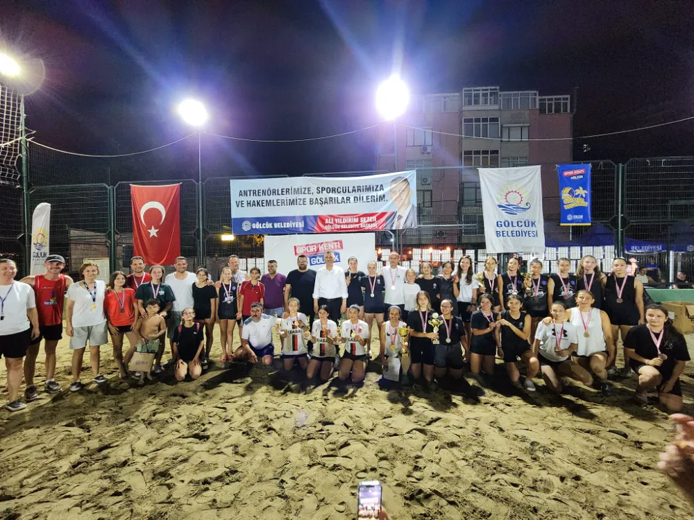 PLAJ VOLEYBOLU TURNUVASI ÇEKİŞMELİ MÜSABAKALAR İLE SONA ERDİ