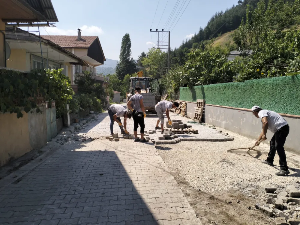 Başiskele’de Bozuk Yollara Bakım ve Onarım  