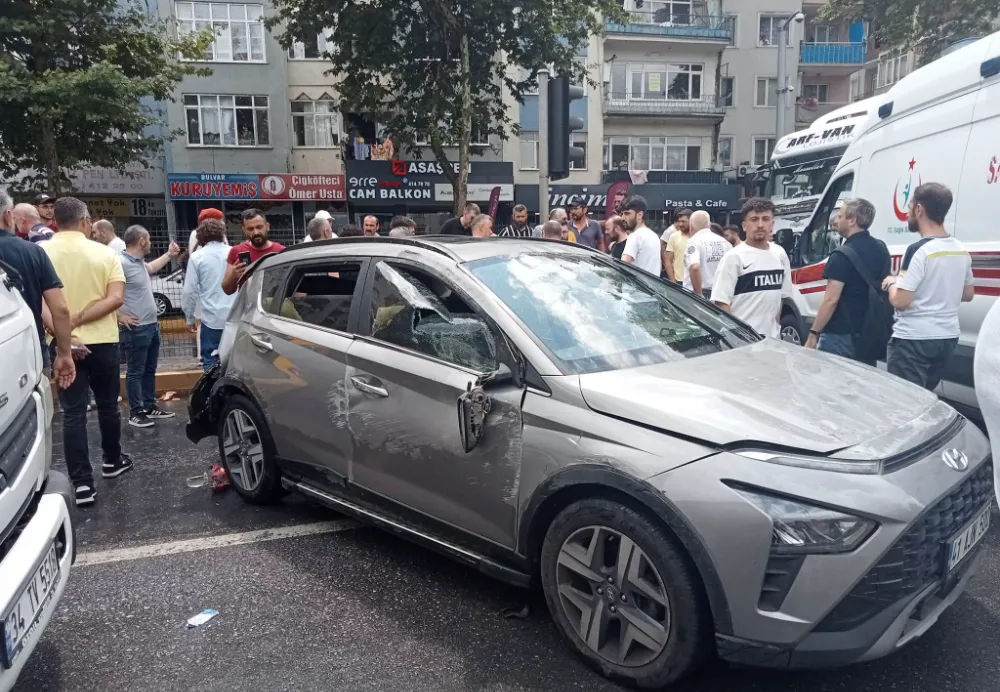  Gölcük’te yaşanan kaza yürekleri ağza getirdi  3 VATANDAŞ YARALANDI