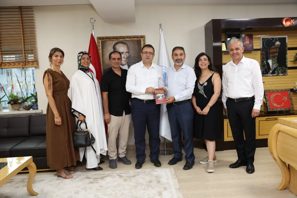 Hafız İlhan Tok ve Oğlu Selim Tok’tan Vali İlhami Aktaş’a Tebrik Ziyareti