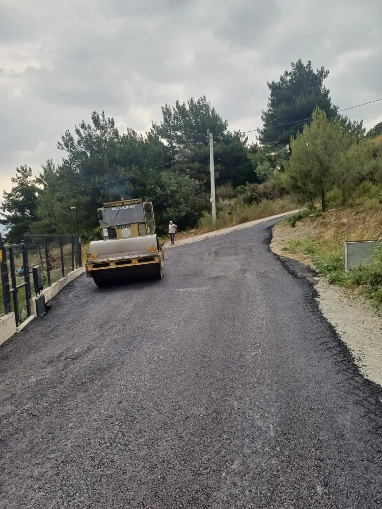 Gölcük’ün Mahalleleri’nde asfalt seferberliği sürüyor