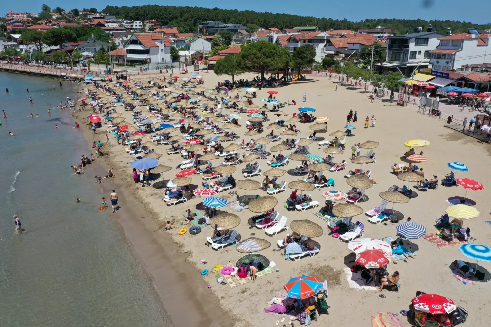 Mavi Bayraklı plajda denize girme keyfini kaçırmayın