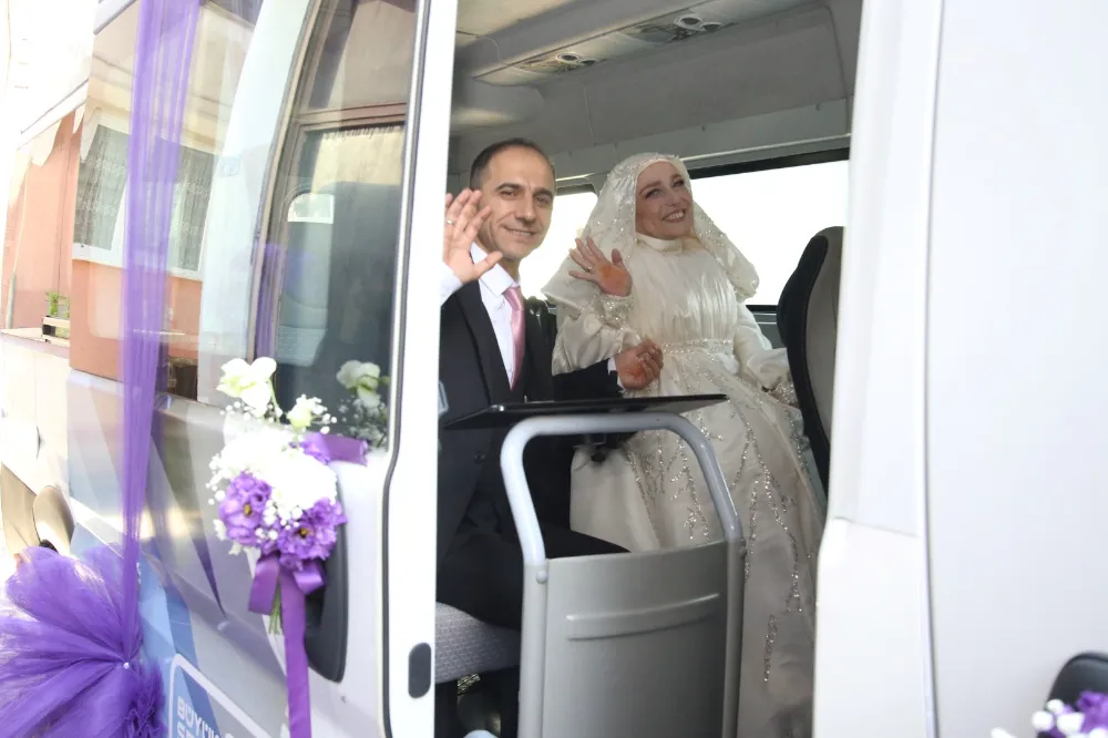 Büyükşehir’in Engelsiz Taksisi gelin arabası oldu;  BU KEZ ÖMÜR BOYU MUTLULUĞA TAŞIDI