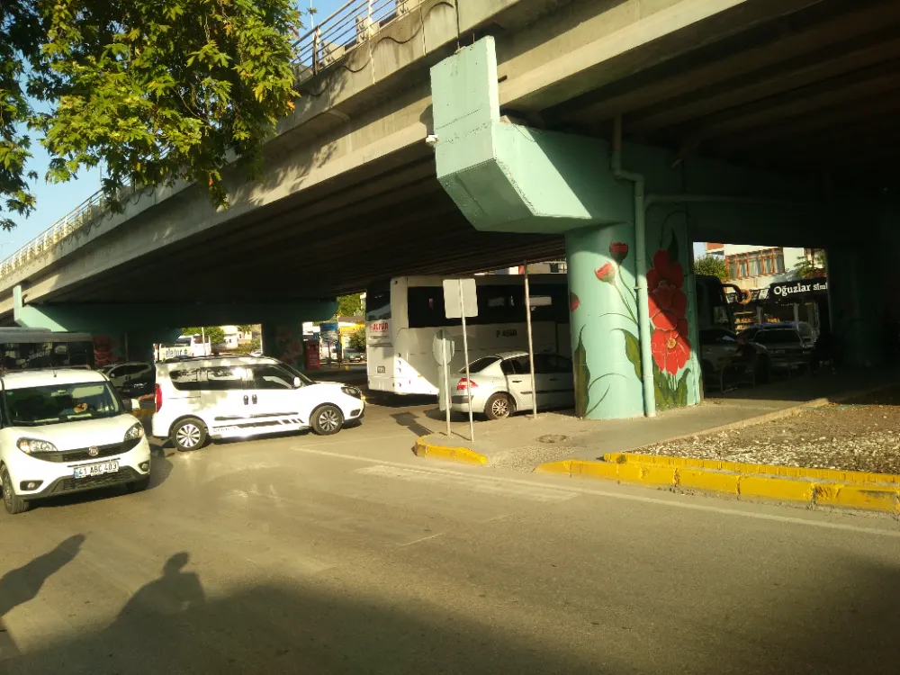 Dörtyol Mevkii’nde trafik yoğunluğu dikkat çekiyor