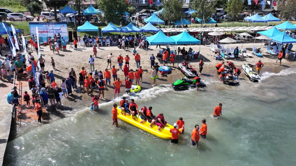 Büyükşehir’in Engelsiz Deniz Festivali’nde engeller aşıldı