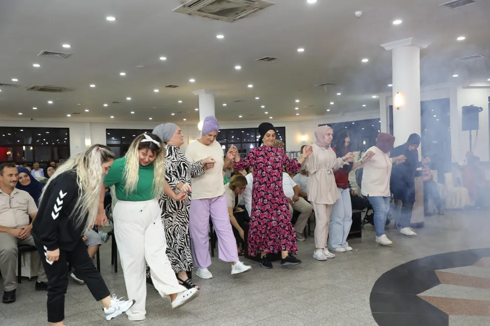 KARADENİZLİLER KARDEŞLİK GECESİ DÜZENLENDİ