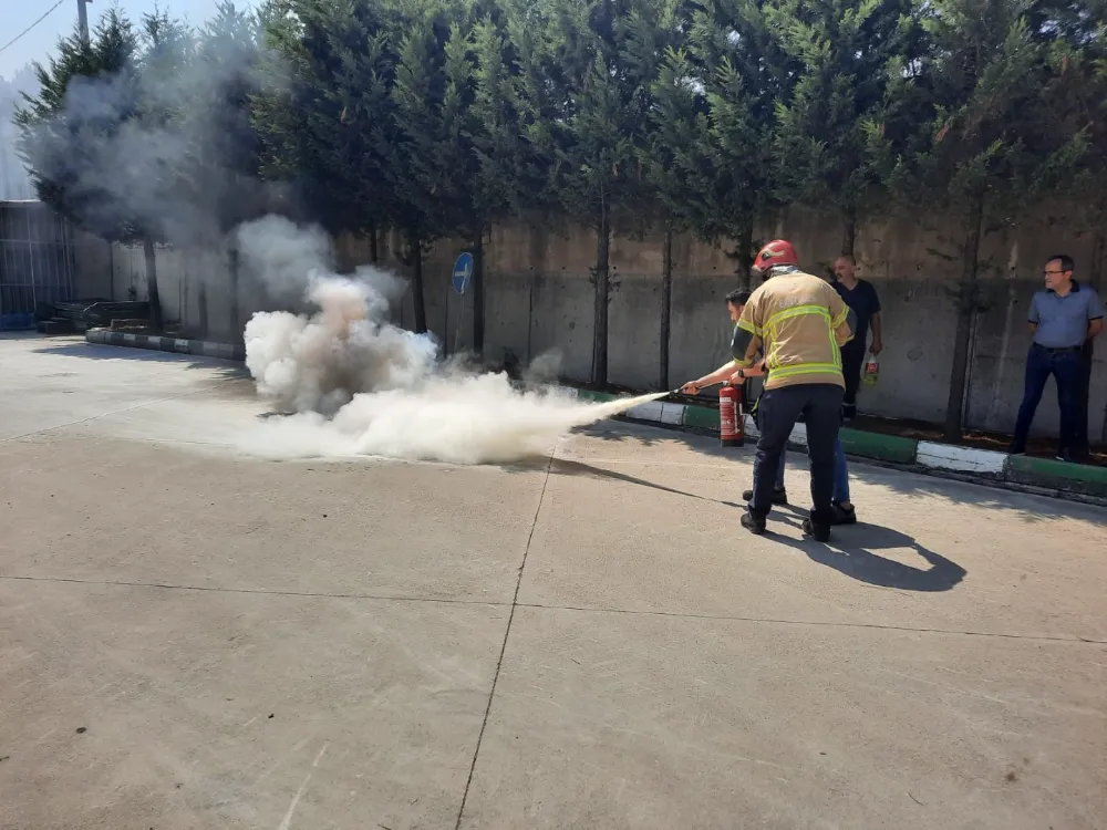 İtfaiyeden acil durum ekiplerine eğitim