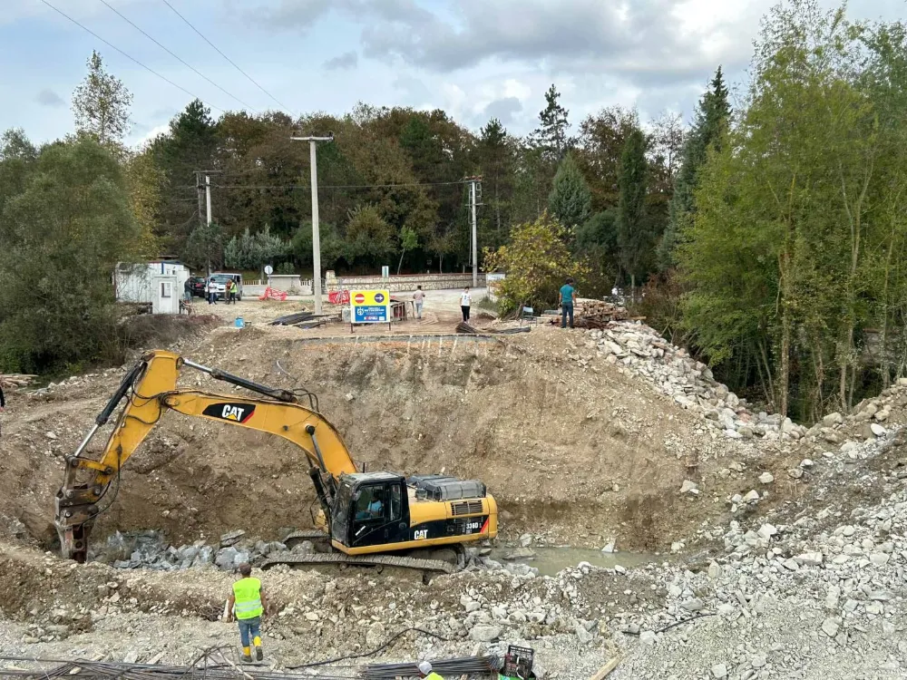 Tatarahmet köprüsünde temel betonu döküldü