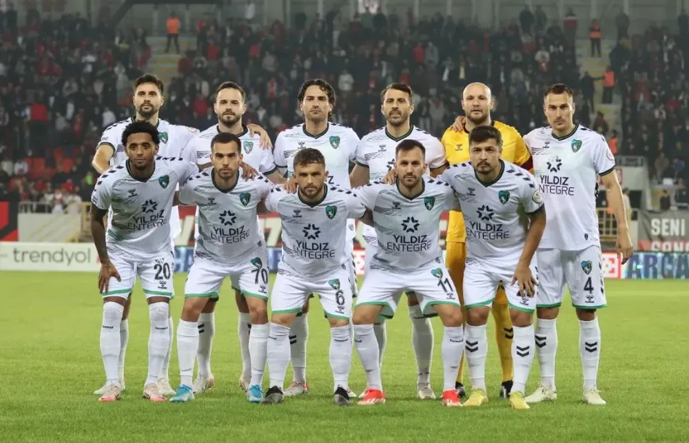 KOCAELİSPOR IĞDIR FK’YI AĞIRLIYOR