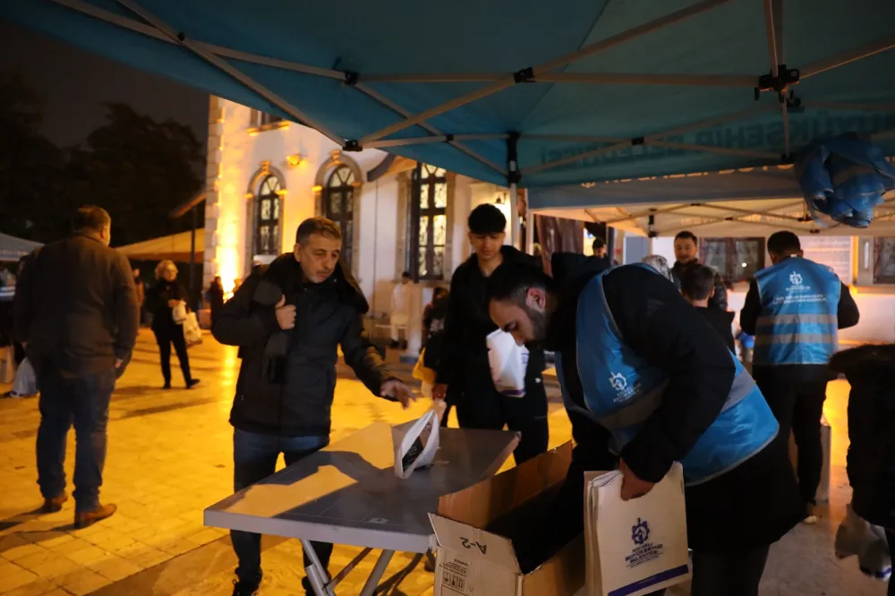 Büyükşehir’den kandil simidi ikramı