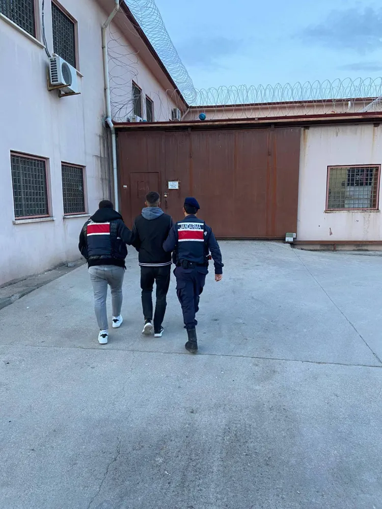 Kocaeli’de 13 Yıl 6 Ay Hapis Cezası Bulunan Hükümlü   JANDARMA OPERASYONUYLA YAKALANDI