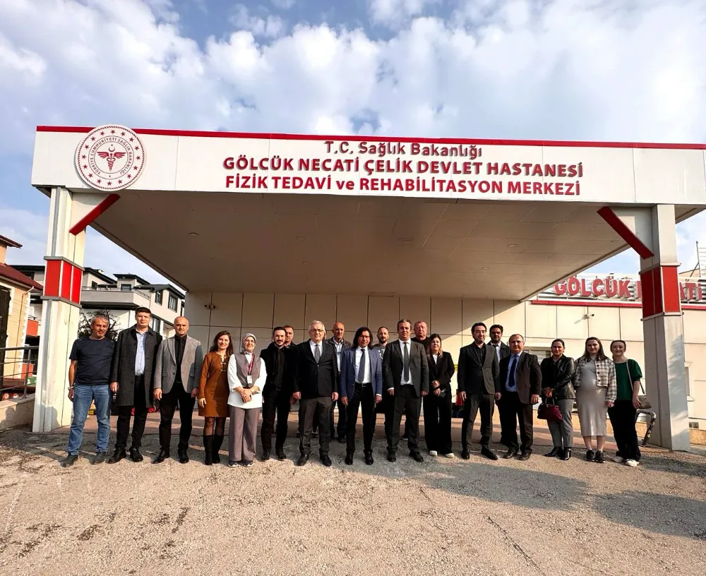 Vali Yardımcısı ve İl Sağlık Müdüründen   FİZİK TEDAVİ MERKEZİNE ZİYARET