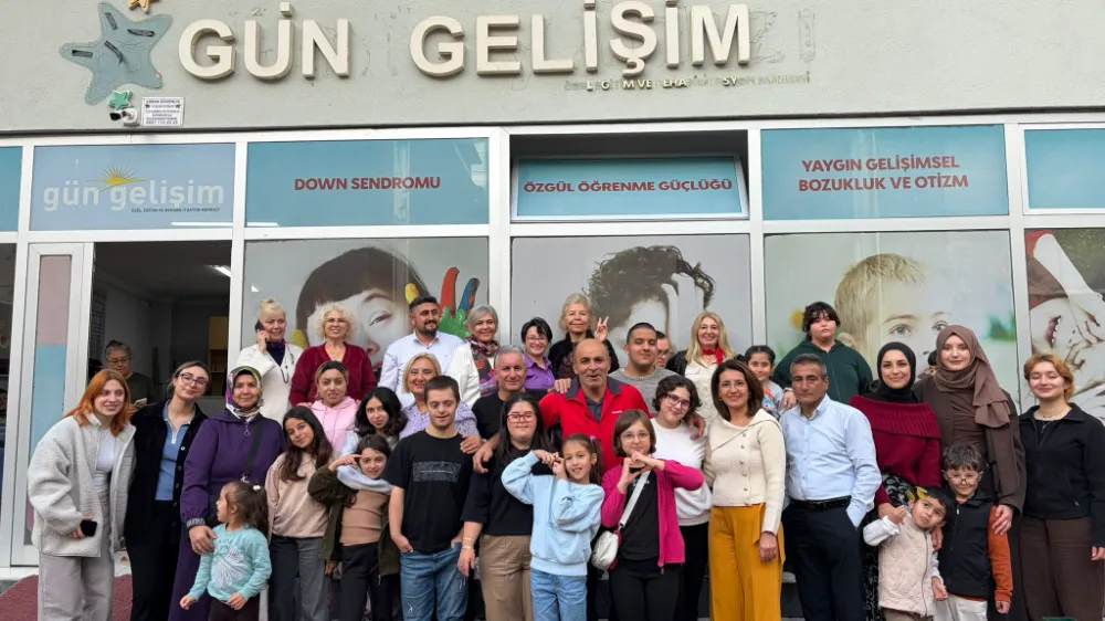 Gölcük Gün Gelişim’den özel gereksinimli çocuklara müzikal etkinlik