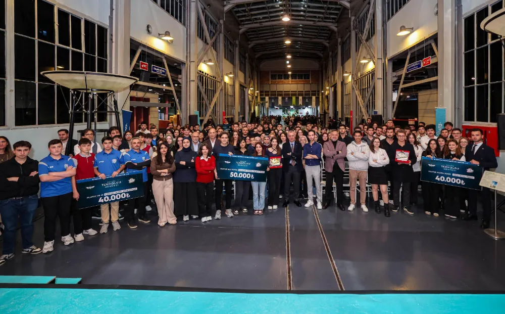 Büyükakın, Gençlere Müjdeyi Verdi    “TEKNOLOJİ TAKIMLARINA DESTEĞİMİZİ 20 MİLYON TL’YE ÇIKARDIK”