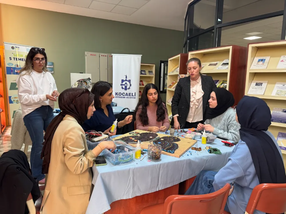 Büyükşehir’den Avrupa Atık Azaltım Haftası’na özel atölyeler;  ELEKTRONİK ATIKLARDAN SANATA ÇEVRECİ DÖNÜŞÜM