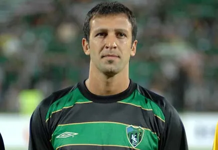 Taner Gülleri de maça davet edildi