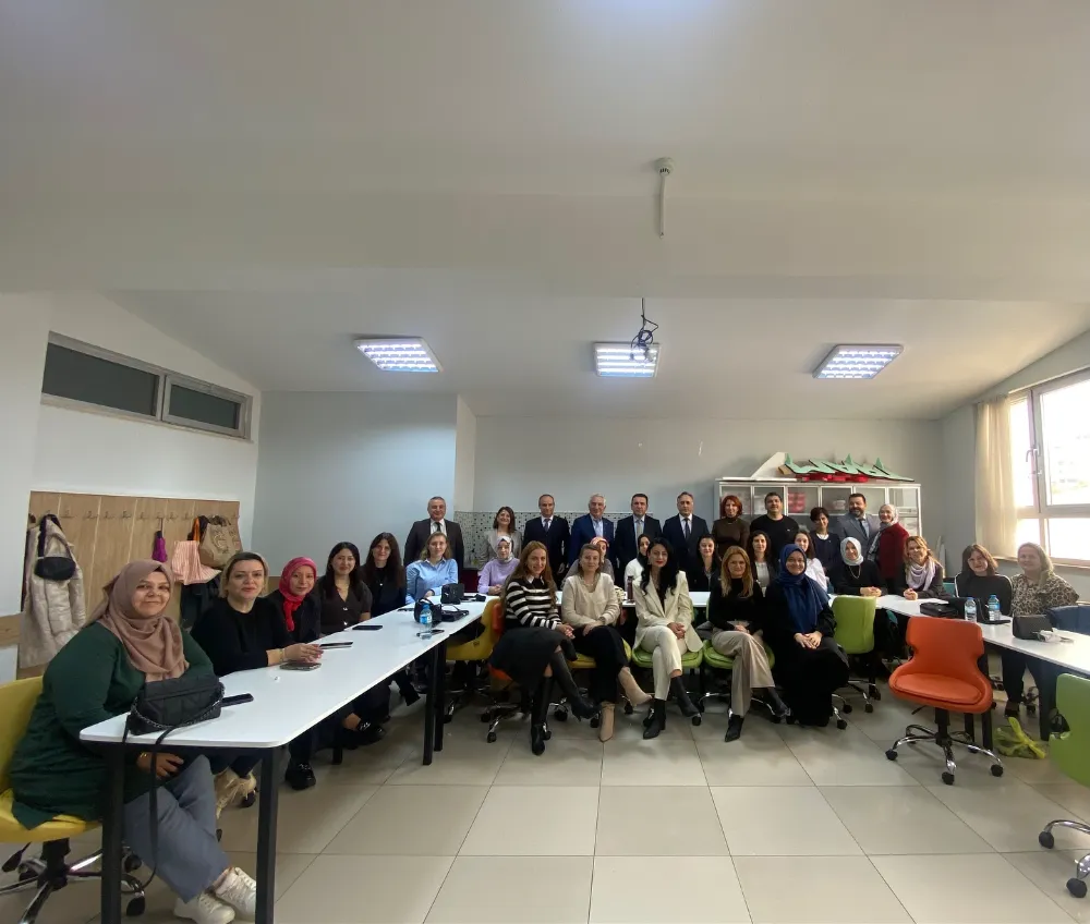 Turgut Özal İlkokulunda “Anlıyorum Anlaşılıyorum” Projesinin    SERTİFİKA TÖRENİ YAPILDI