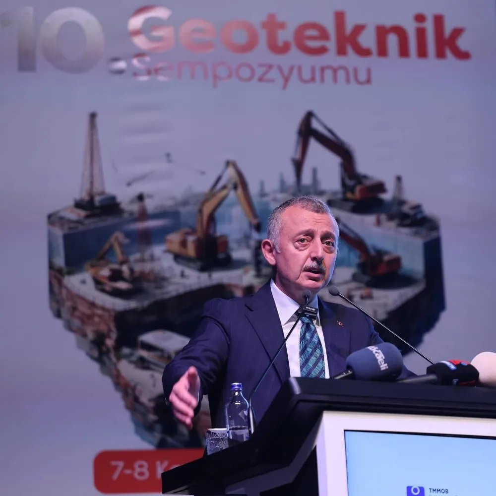 Başkan Büyükakın, 10. Geoteknik Sempozyumu’nda mühendislere seslendi    “BÜYÜKŞEHİR’İ LABORATUVAR  OLARAK KULLANABİLİRSİNİZ”