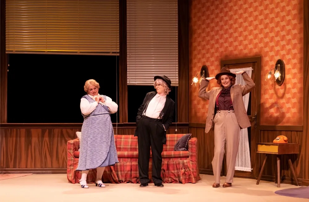 Kocaeli Şehir Tiyatroları’nda yeni durak Almanya;  “ÜÇ JOKERLİ KONKEN” BERLİN’DE SAHNE ALIYOR