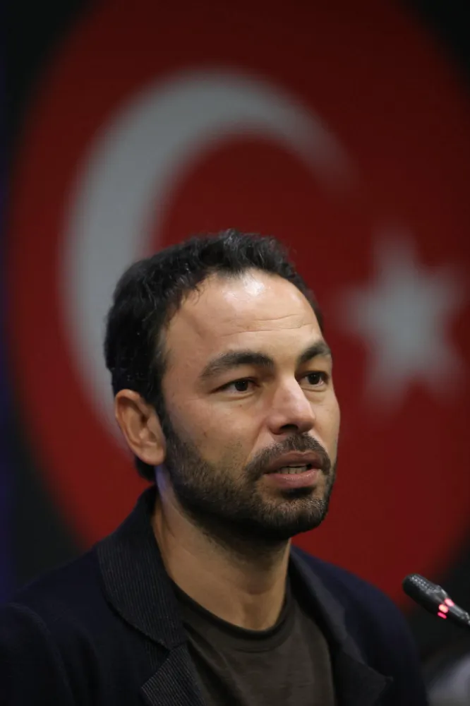              Kocaelispor, Devre Arasında Güçlenmek İçin  ÜÇ BÖLGEYE OYUNCU ALMAYI PLANLIYOR