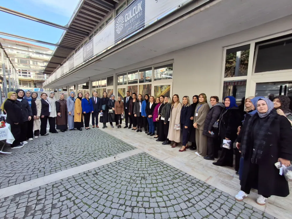Gölcük Kent  Konseyi Kadın Meclisi’nden anlamlı 5 Aralık kutlaması
