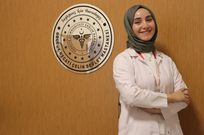 Göğüs Hastalıkları Hekimi Uzm. Dr. Rumeysa Şahin,    9 ŞUBAT SİGARAYI BIRAKMA GÜNÜNDE MERAK EDİLENLERİ CEVAPLANDIRDI