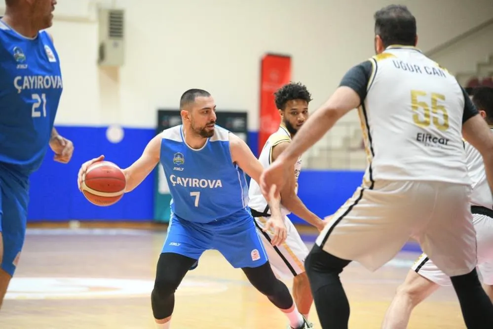 Çayırova Belediyesi, PizzaBulls CO Basket