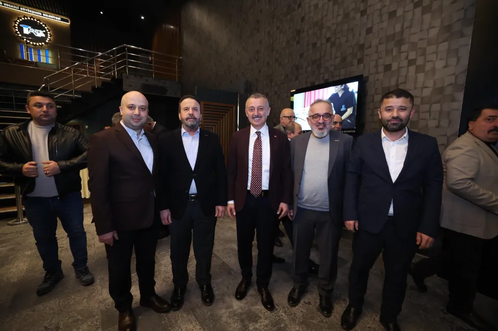 Büyükşehir iftarına STK ve derneklerden yoğun ilgi  BAŞKAN BÜYÜKAKIN: “HEP YANIMIZDA OLDUNUZ”