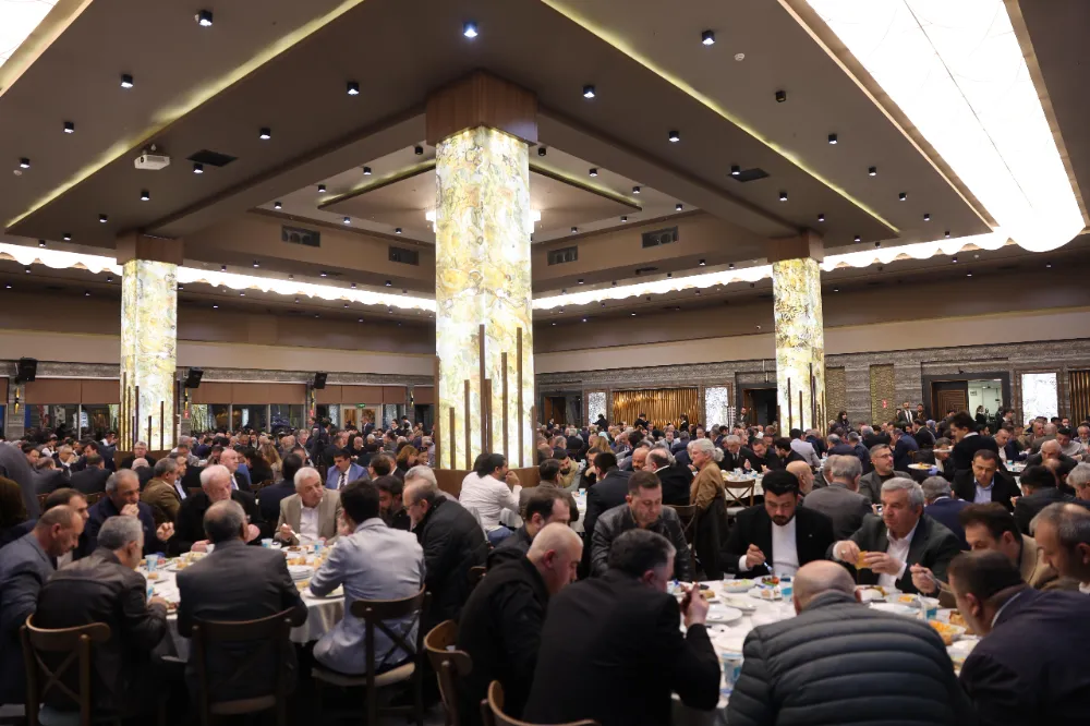 Büyükşehir iftarına STK ve derneklerden yoğun ilgi  BAŞKAN BÜYÜKAKIN: “HEP YANIMIZDA OLDUNUZ”