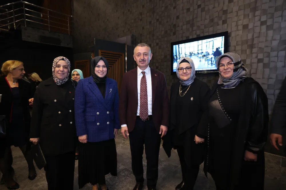 Büyükşehir iftarına STK ve derneklerden yoğun ilgi  BAŞKAN BÜYÜKAKIN: “HEP YANIMIZDA OLDUNUZ”