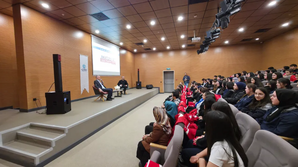 Milli Şairimiz, Darıca Millet Kütüphanesi’nde anıldı