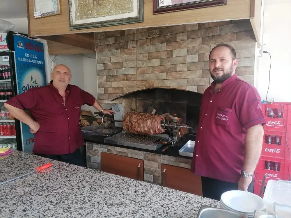 Erzurum Hocaoğlu Tortum Cağ Kebap    RAMAZANDA DA İFTARDA CAĞ KEBAP KEYFİ YAŞATIYOR