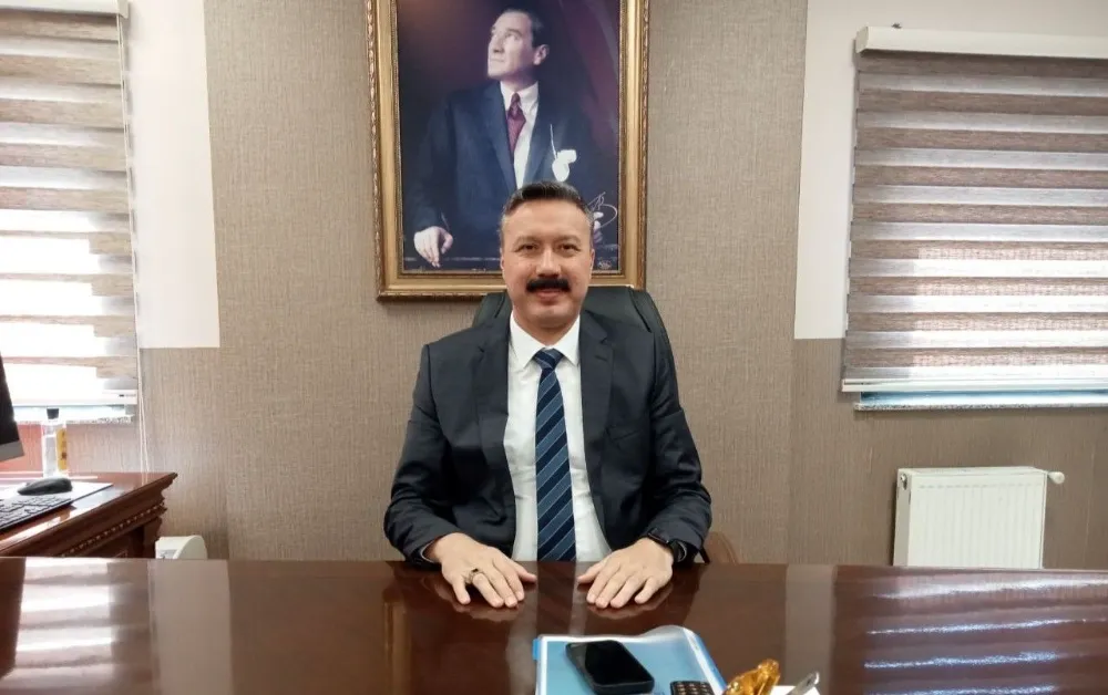 Gölcük Kaymakamı Müfit Gültekin, 1 Mayıs Emek ve Dayanışma Gününü kutladı