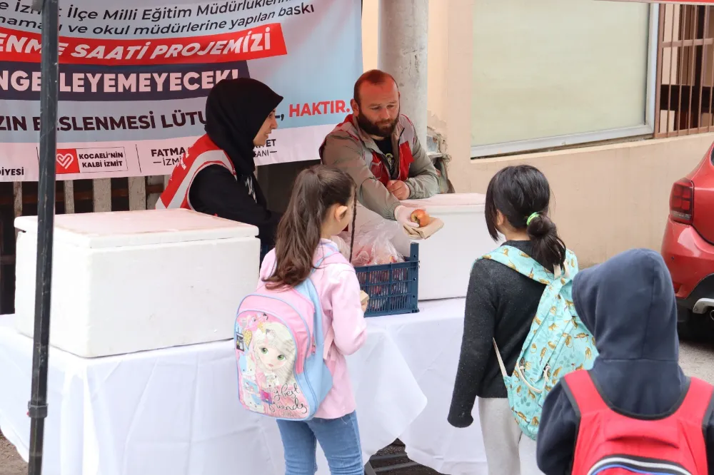 İzmit Belediyesi minik kalpleri ‘Beslenme Saatiyle’ ısıttı