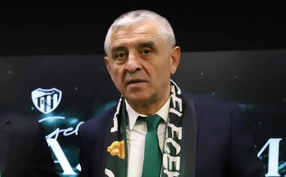 Kocaelispor Futbol Şube Asbaşkanı Osman Çakır  GÖREVİNDEN İSTİFA ETTİ