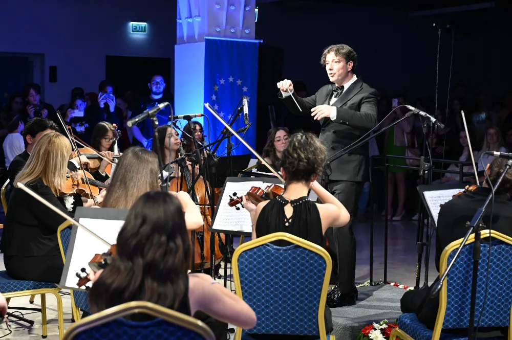   Kocaeli AB Bilgi Merkezi, Avrupa Günü’nü KSO Oda Orkestrası Yaza Merhaba Konseri ile kutladı