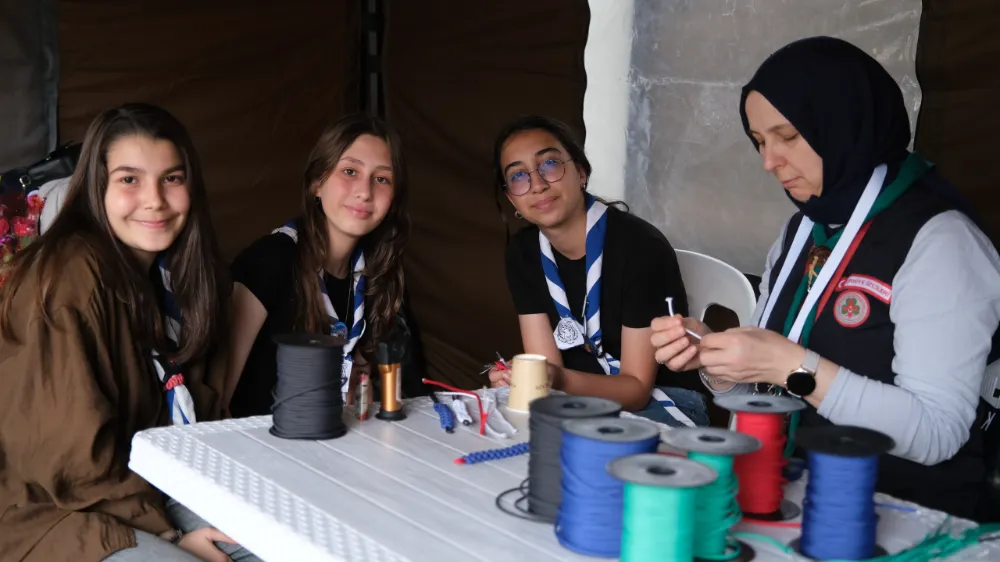 Gençler, doğal hayatı eğlenerek deneyimledi