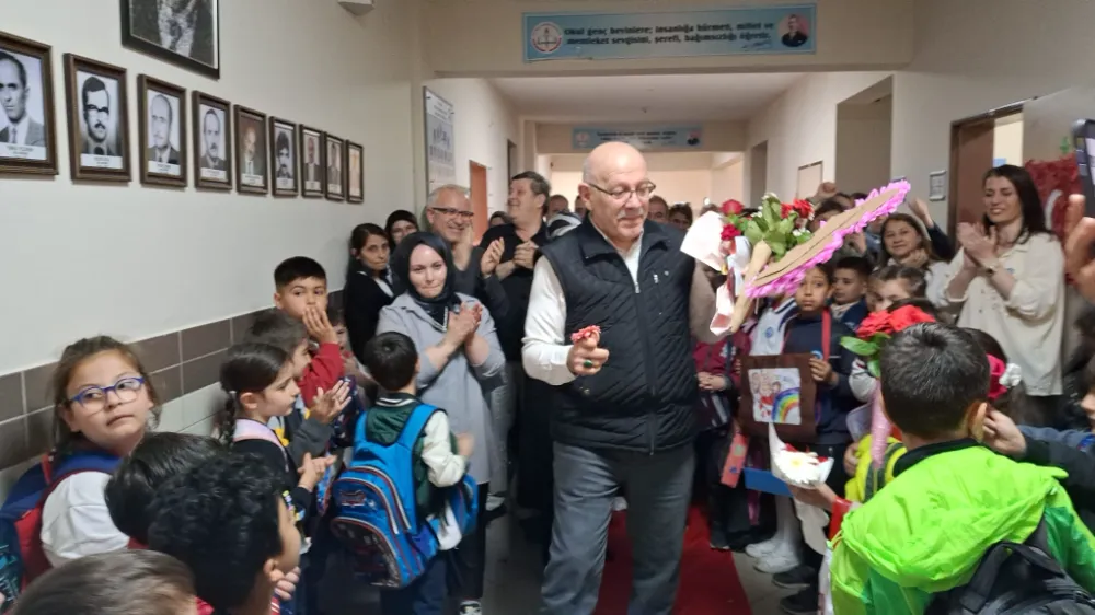 Efsane müdüre efsane veda  GÜVEN KAYA EMEKLİ OLDU